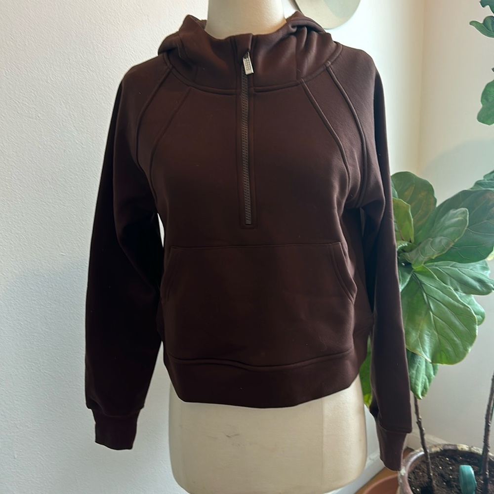 Lashlulu sweater with zip top